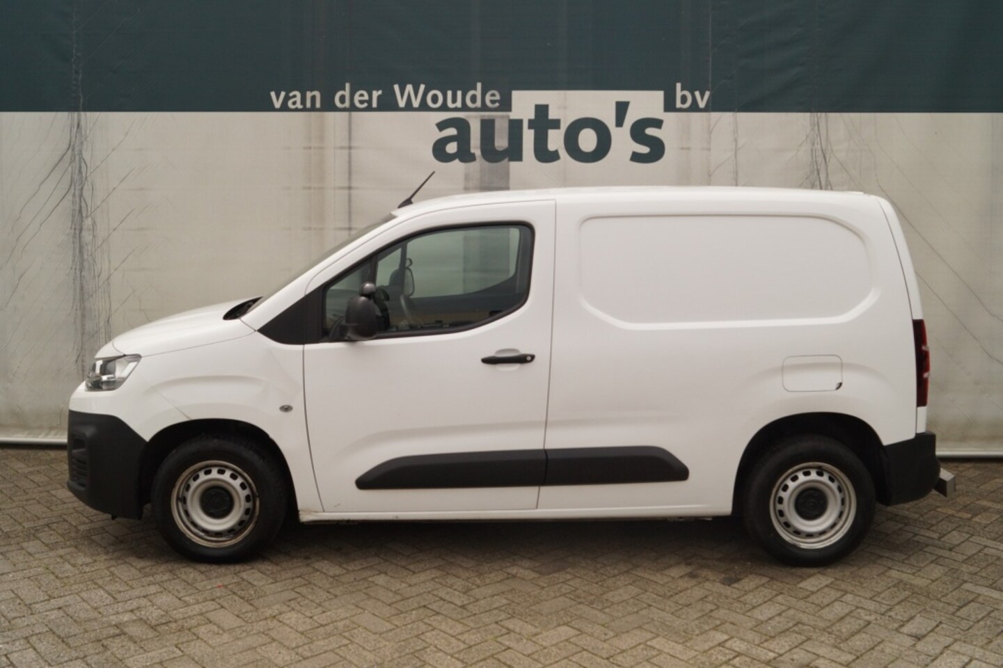 Citroën Berlingo - 1.5 BlueHDI 75pk Club -AIRCO-PDC- - AutoWereld.nl