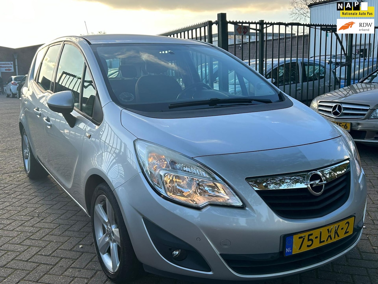 Opel Meriva - 1.4 Turbo Edition 1e eigenaar dealer onderhouden airco cruis control parkeer sensor trekha - AutoWereld.nl