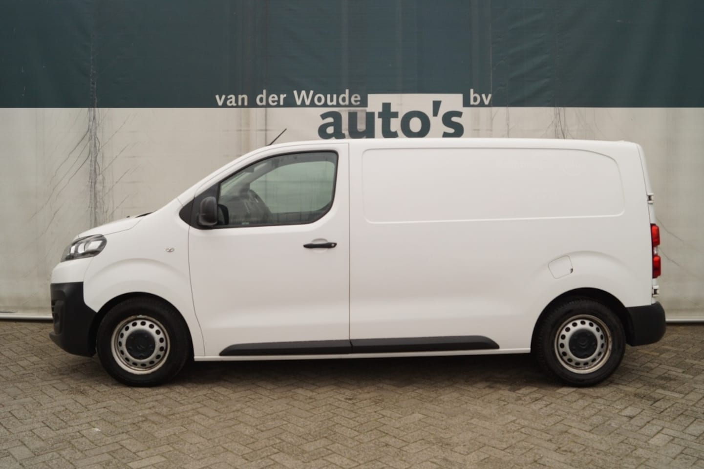 Citroën Jumpy - 1.6 BlueHDI 95pk Club -NAVI-AIRCO-PDC- - AutoWereld.nl