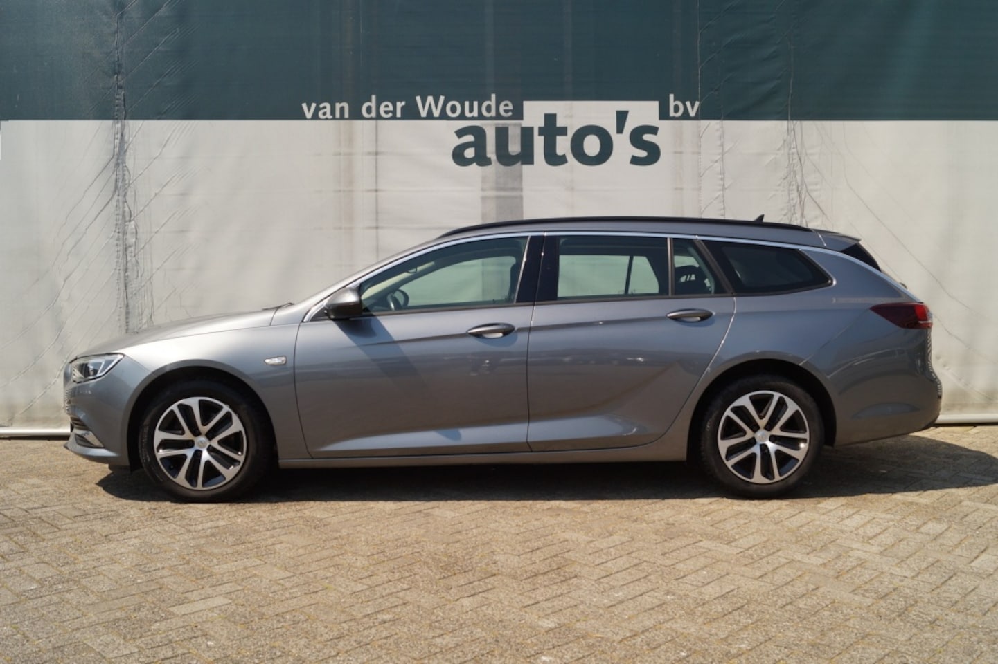 Opel Insignia Sports Tourer - 1.6 CDTI Edition -ECC-PDC-NAVI- - AutoWereld.nl