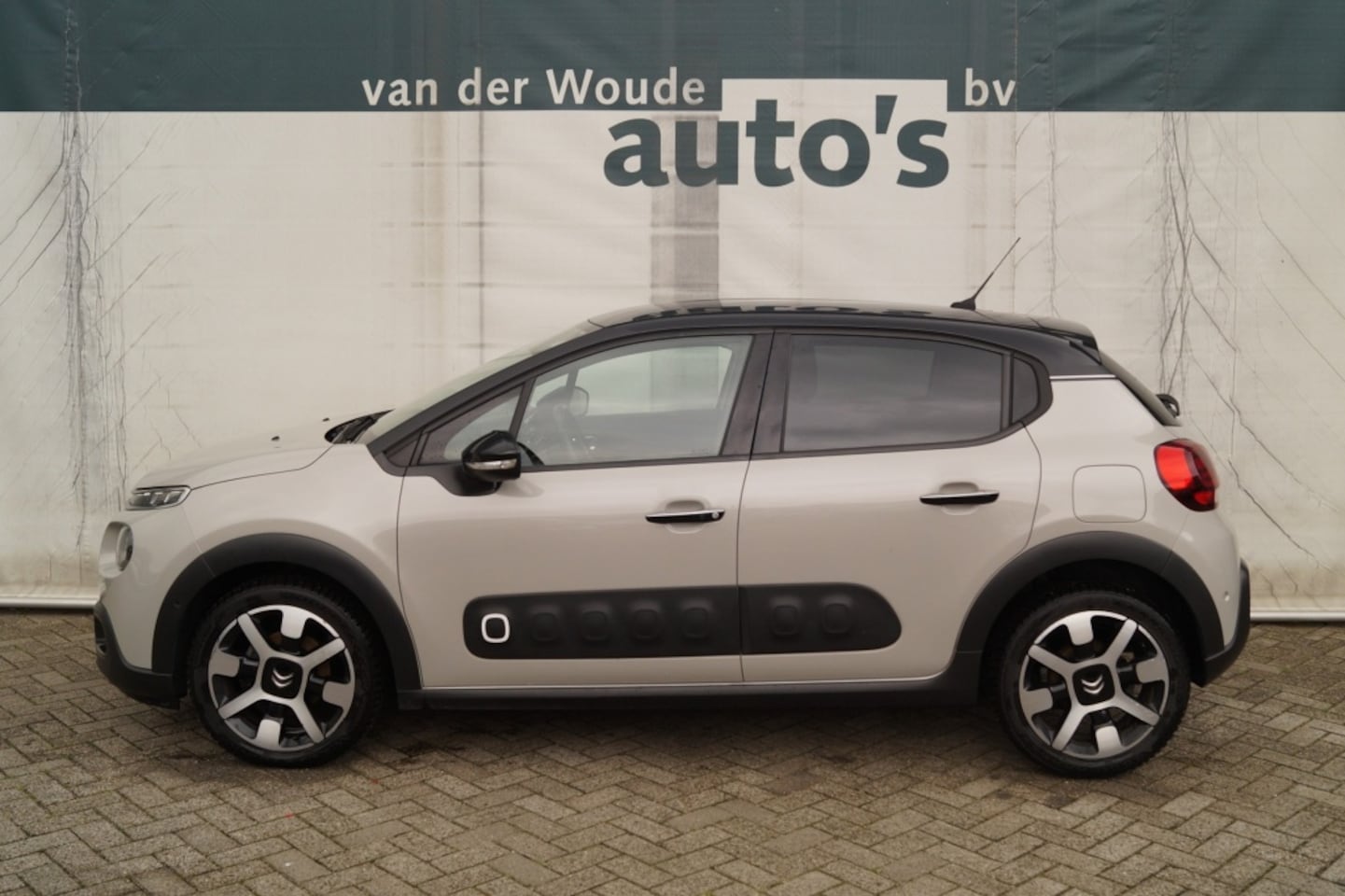 Citroën C3 - 1.5 BlueHDi S&S Business -NAVI-ECC-PDC- - AutoWereld.nl