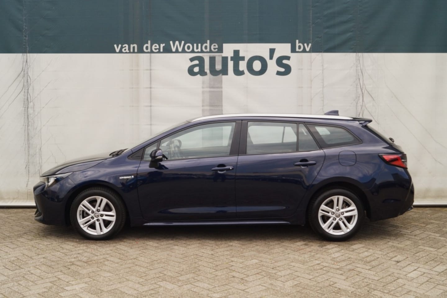 Toyota Corolla Touring Sports - 1.8 Hybrid Automaat Active -CAM-ECC- - AutoWereld.nl