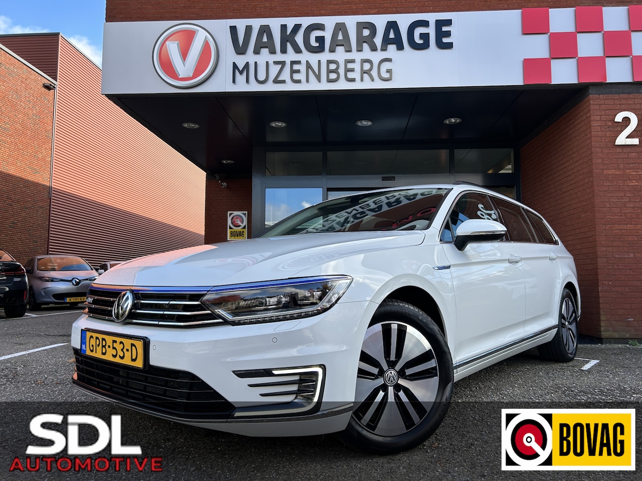 Volkswagen Passat Variant - 1.4 TSI GTE // ERGO MASSAGE STOELEN // FULL LED // ADAP. CRUISE // STOELVERWARMING // NAVI - AutoWereld.nl