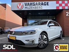 Volkswagen Passat Variant - 1.4 TSI GTE // ERGO MASSAGE STOELEN // FULL LED // ADAP. CRUISE // STOELVERWARMING // NAVI