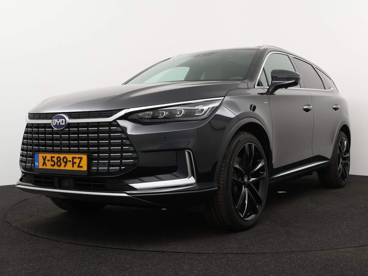 BYD Tang - AWD Executive 86 kWh | €24.000 Voorraad Voordeel | Direct Rijden | Leder | Keyless | Camer - AutoWereld.nl