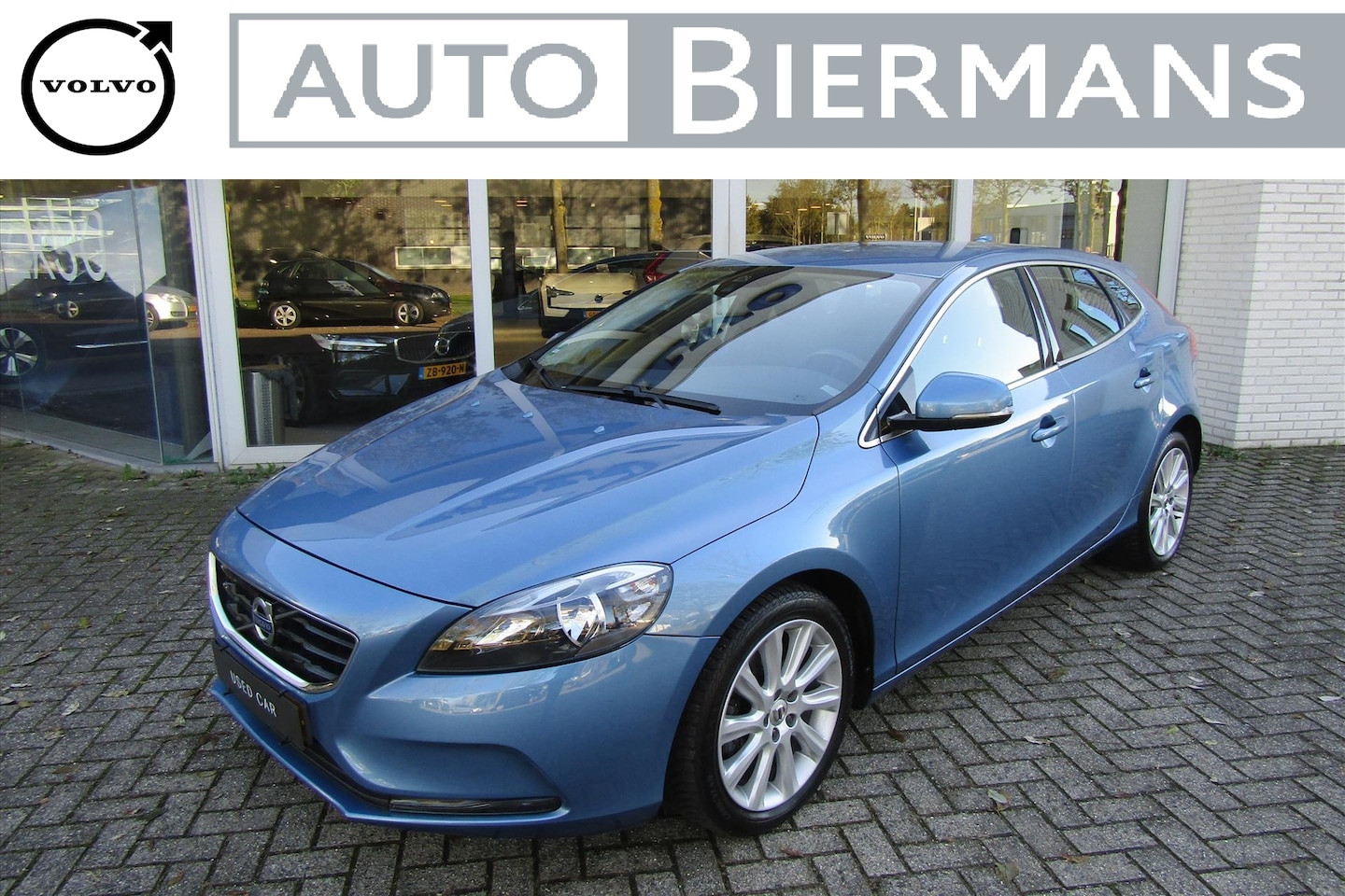 Volvo V40 - 1.6 T2 Momentum 1.6 T2 120PK Momentum - AutoWereld.nl