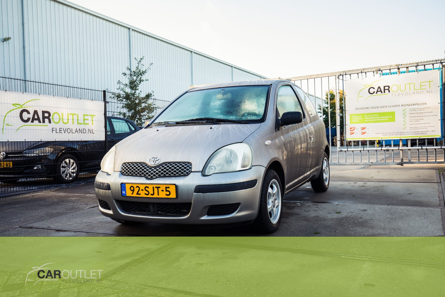 Toyota Yaris - 1.0 VVT-i Leuke Yaris, met AIRCO goed onderhouden en NIEUWE APK bij aflev. Foto's zijn vro - AutoWereld.nl