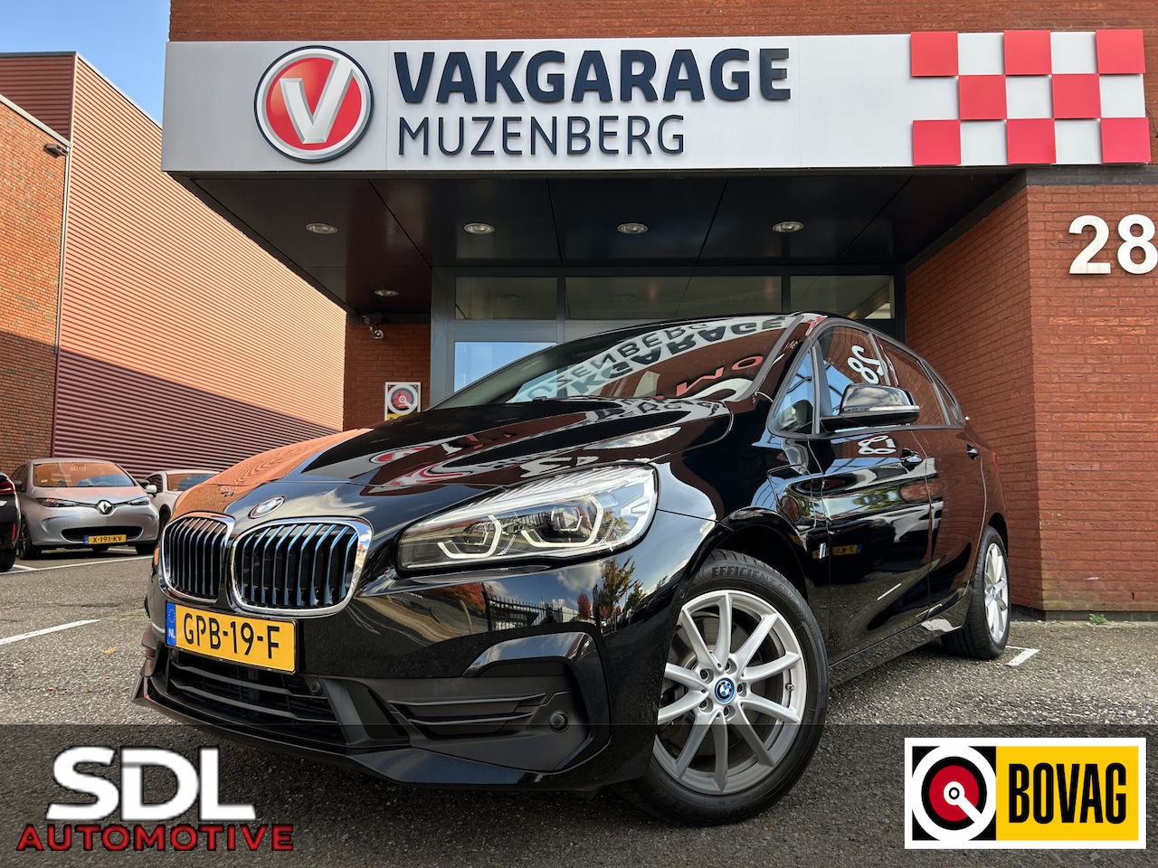 BMW 2-serie Active Tourer - 225xe iPerformance High Executive Edition // NAVI // PDC // CLIMA // CRUISE // ELEK. ACHTE - AutoWereld.nl