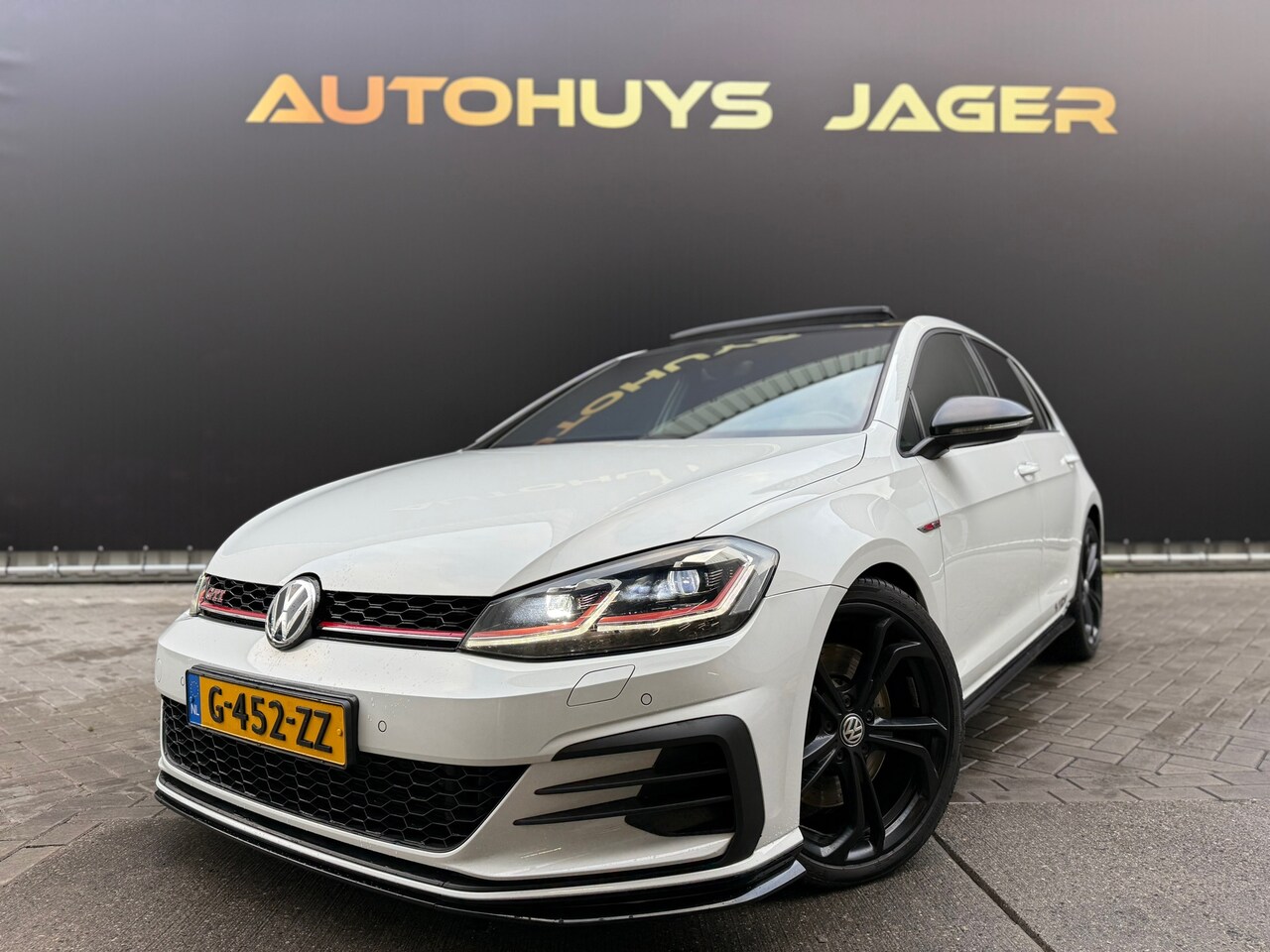 Volkswagen Golf - 2.0 TSI GTI TCR Pano Full Options - AutoWereld.nl