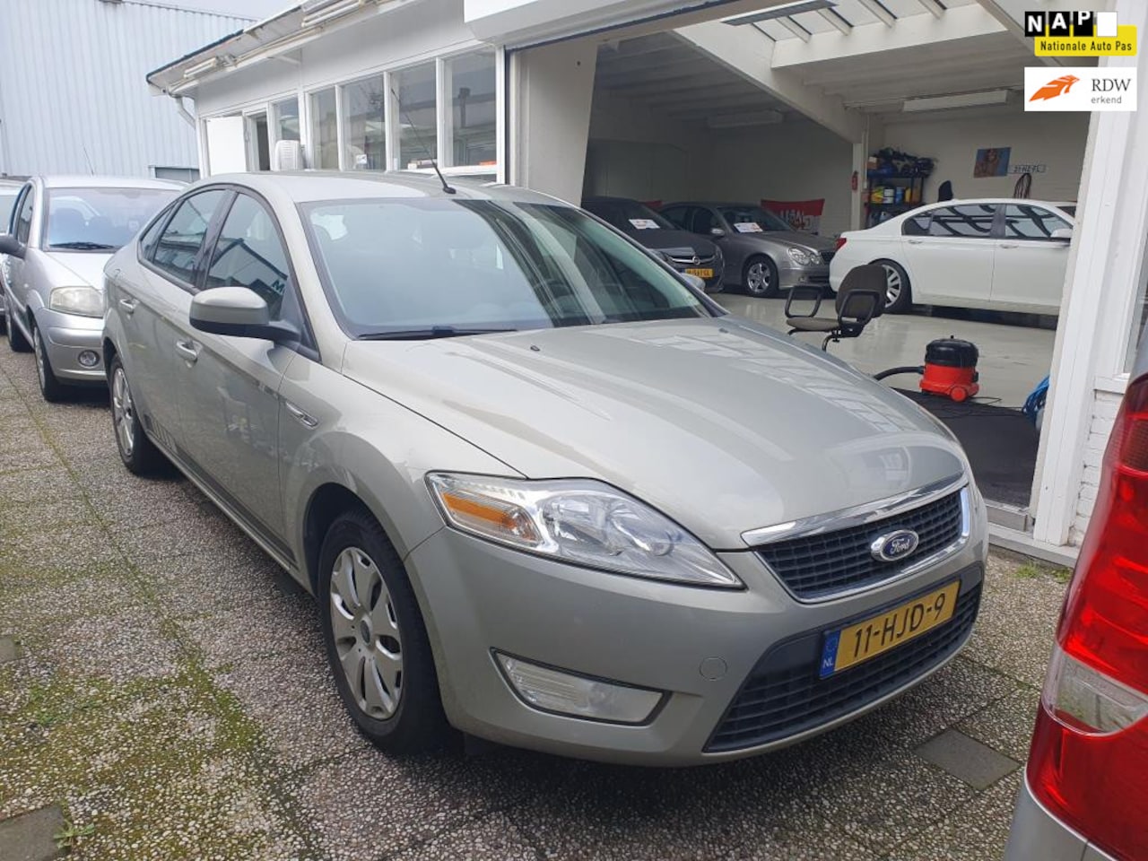 Ford Mondeo - 2.0-16V Trend Inruil Mogelijk - AutoWereld.nl