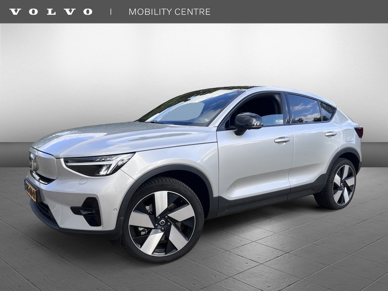 Volvo C40 - Extend. Range Ultra 82kWh | DEMO | All-Seasonbanden | 20" LMV | - AutoWereld.nl