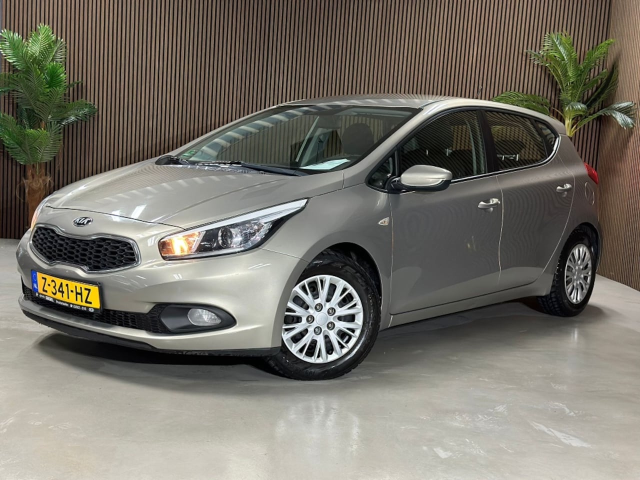 Kia Cee'd - 1.4 CVVT 1.4 CVVT,DEALER ONDERHOUDEN - AutoWereld.nl