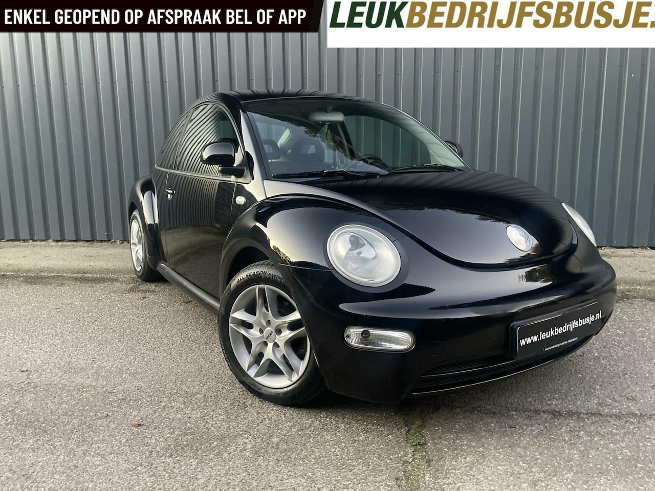 Volkswagen New Beetle - 2.0 Highline 2.0 Highline - AutoWereld.nl