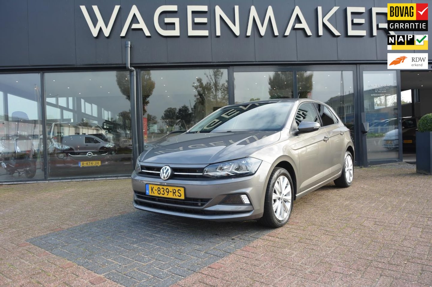 Volkswagen Polo - 1.5 TSI Highline R-Line Adapt Cruise|Carplay - AutoWereld.nl