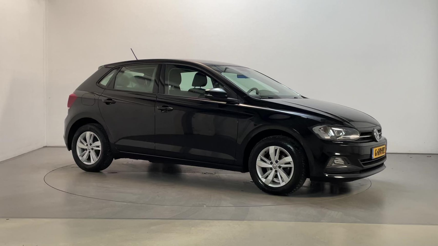 Volkswagen Polo - 1.0 TSI Comfortline Navigatie Parkeersensoren DAB+ App-Connect - AutoWereld.nl