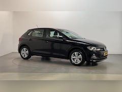 Volkswagen Polo - 1.0 TSI Comfortline Navigatie Parkeersensoren DAB+ App-Connect