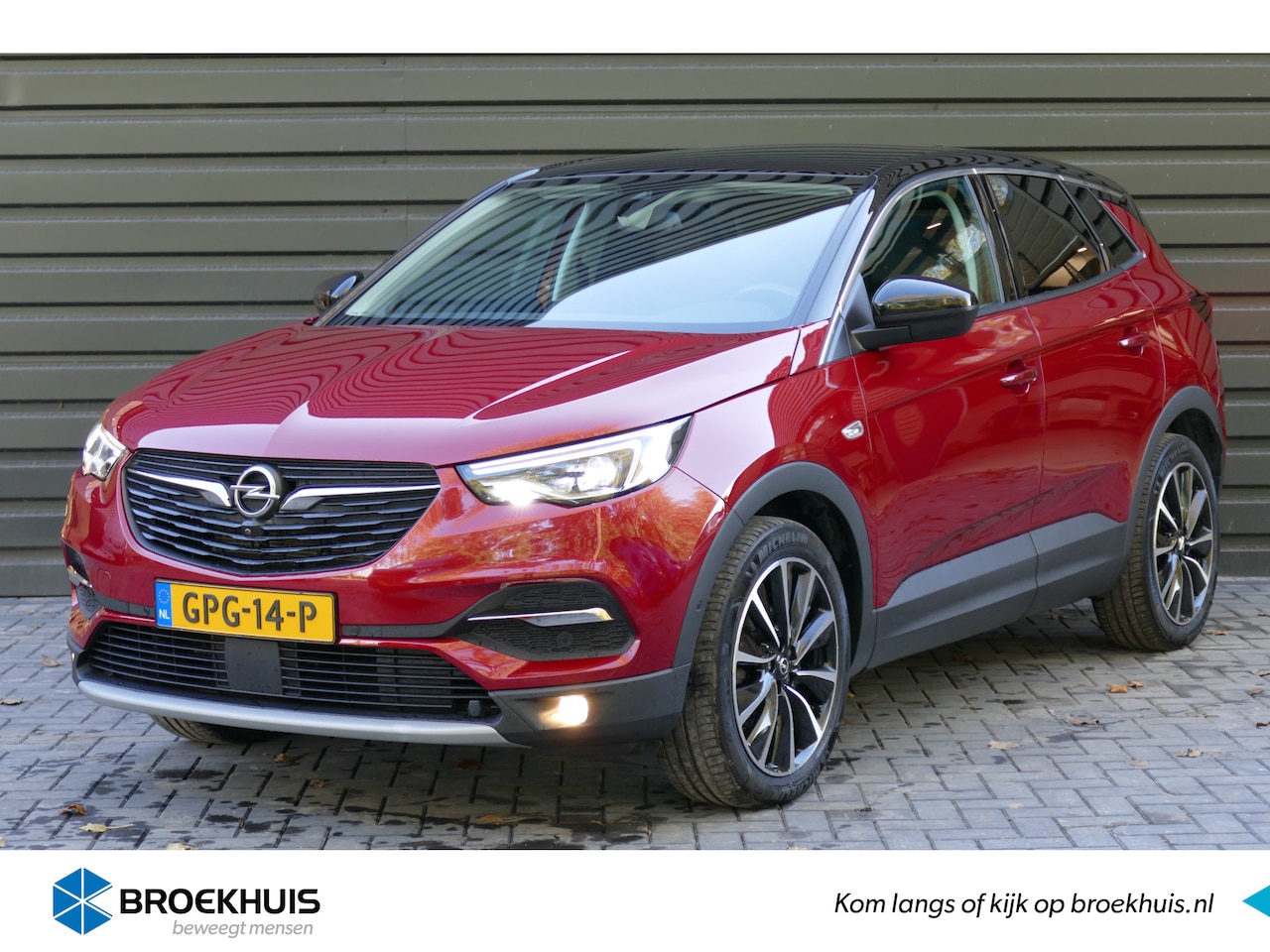 Opel Grandland X - 1.6 TURBO 180PK ULTIMATE AUTOMAAT / NAVI / CLIMA / PDC / CAMERA V+ A / 18" LMV / AGR / PAN - AutoWereld.nl