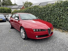 Alfa Romeo 159 Sportwagon - 3.2 JTS Q4 TI | Leer | Xenon | Autom. Airco | Cruise Control | BOSE | 19" LMV | Sportstoel