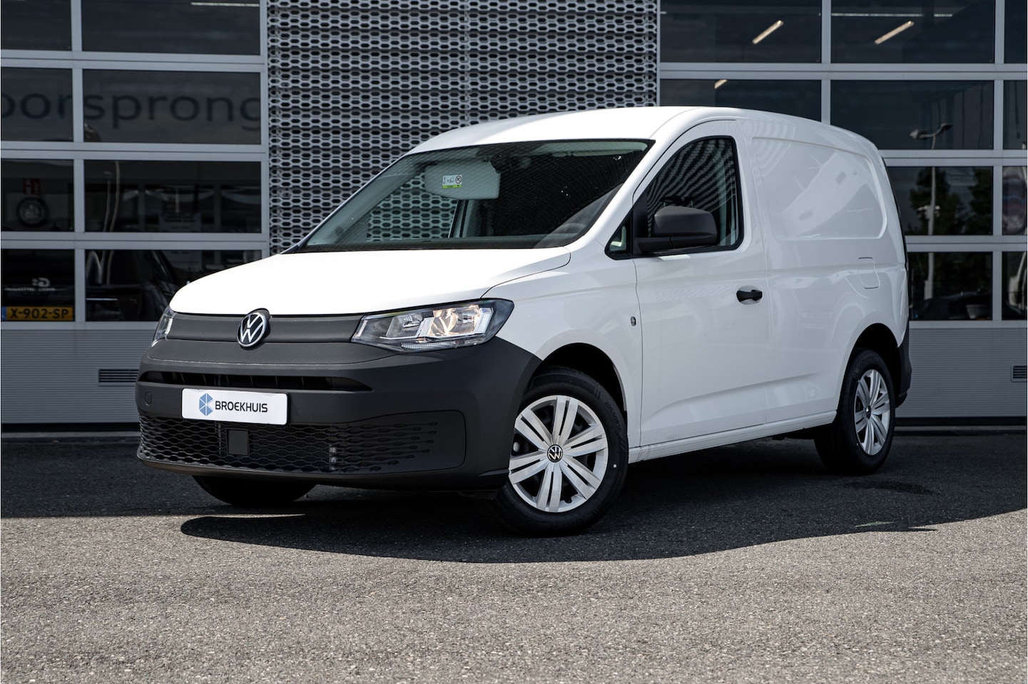 Volkswagen Caddy Cargo - 2.0 TDI Comfort | Trekhaak | DAB+ | Climate Control | Cruise Control | - AutoWereld.nl