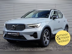 Volvo XC40 - B4 Plus Dark | Adaptive Cruise | BLIS | Trekhaak | Verwarmd Voorruit | Keyless | Parkeerca