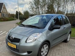 Toyota Yaris - 1.3 VVTi Cool 59.800 KM