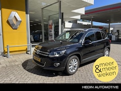 Volkswagen Tiguan - 1.4 TSI Sport&Style AUTOMAAT | PANODAK | CAMERA | TREKHAAK | STOELVERWARMING |