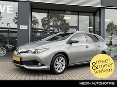 Toyota Auris Touring Sports - 1.8 Hybrid Trend | Panoramadak | Navigatie