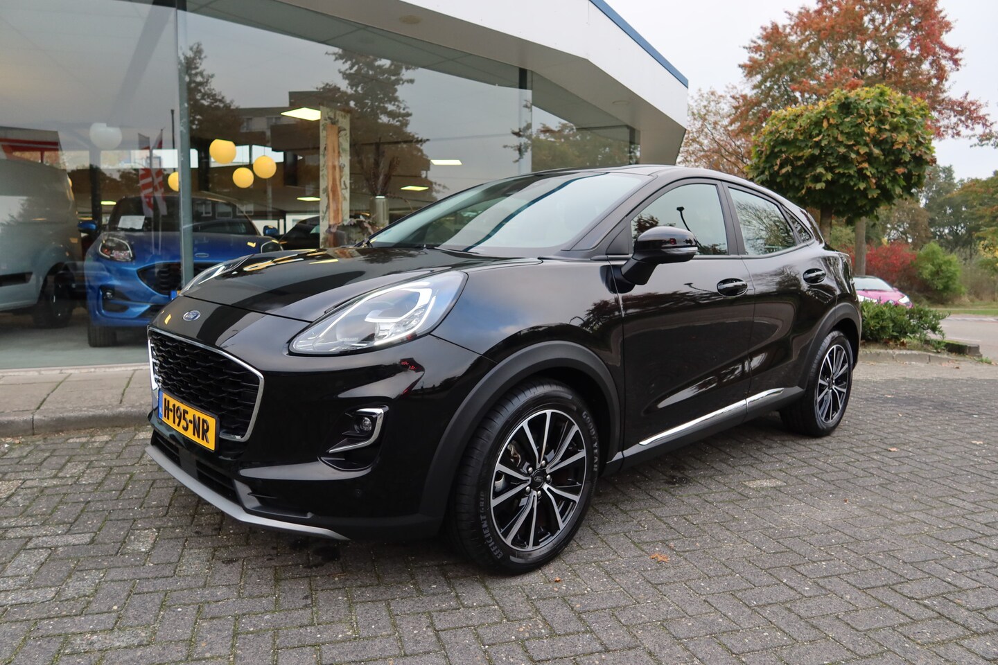 Ford Puma - 1.0 EcoBoost Hybrid Titanium Trekhaak I Navi - AutoWereld.nl