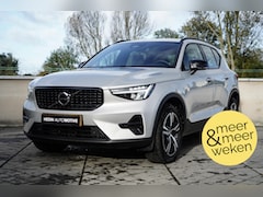 Volvo XC40 - 2.0 B4 Plus Dark Adaptieve Cruise Control | Semi Elek Trekhaak | Parkeercamera Achter | Ve