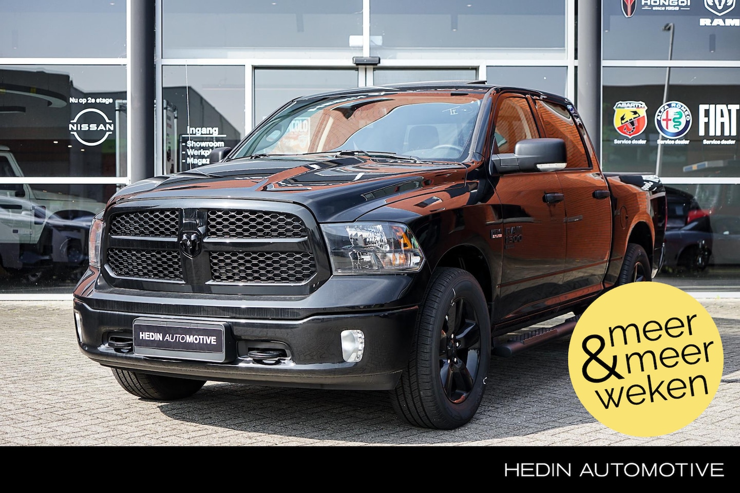 Dodge Ram 1500 - 5.7 V8 4x4 Crew Cab Classic | Schuif/kanteldak | Navigatie | Stoelverwarming | Achteruitri - AutoWereld.nl