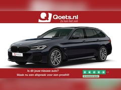 BMW 5-serie Touring - 530e xDrive Executive M Sportpakket - Panoramadak - Parking Assistant - HiFi System - Elek