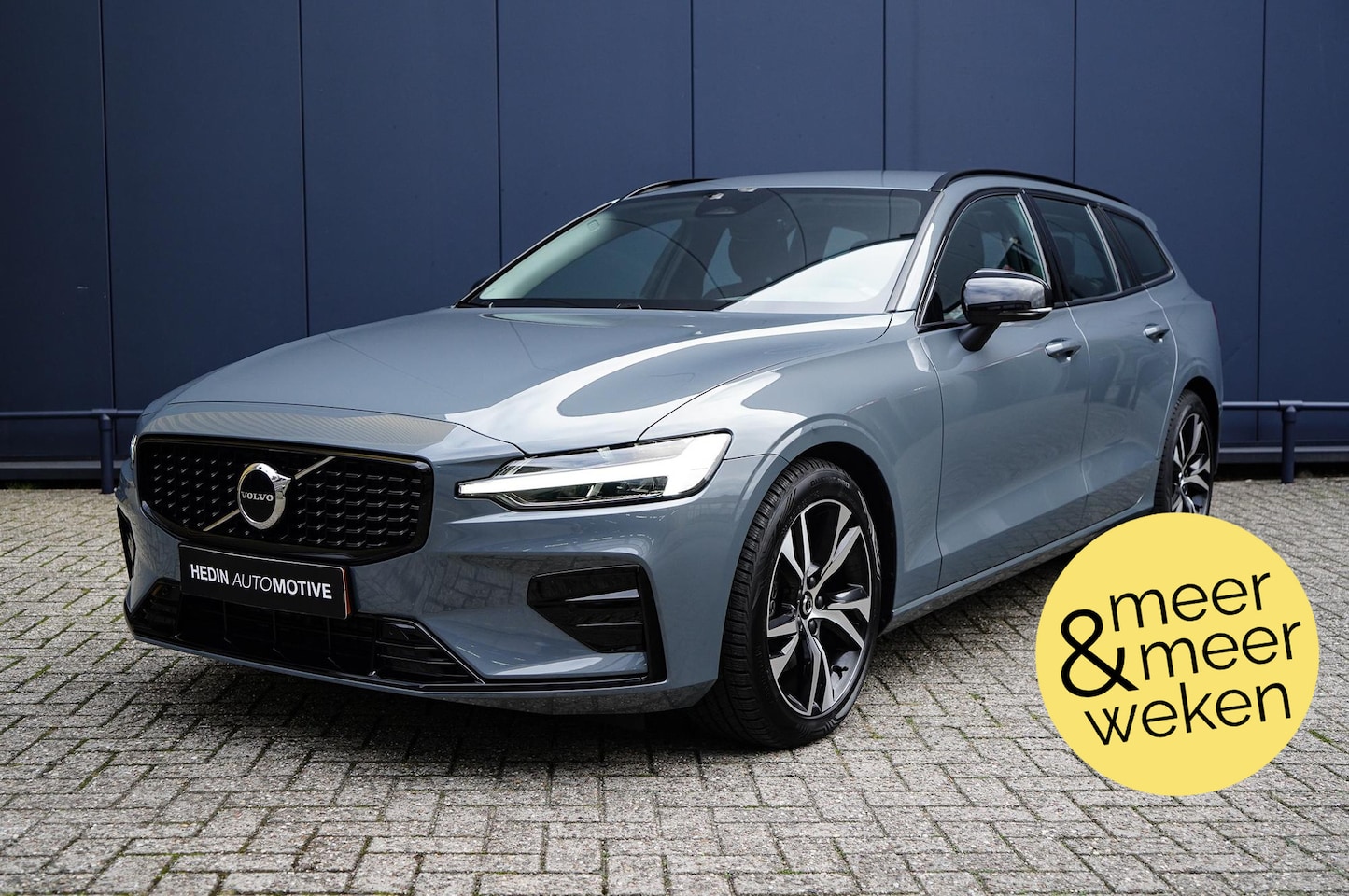 Volvo V60 - 2.0 B4 Plus Dark | ACTIE PRIJS | Trekhaak | Lederen bekleding | Park Assist | Stoel- stuur - AutoWereld.nl