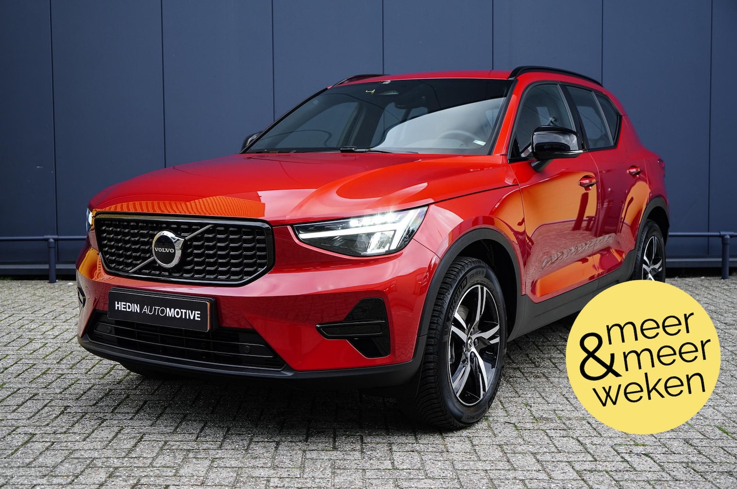 Volvo XC40 - 2.0 B4 Plus Dark | Harman/Kardon | Park Assist | Trekhaak | Stoel- stuurverwarming - AutoWereld.nl