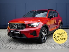 Volvo XC40 - 2.0 B4 Plus Dark | Harman/Kardon | Park Assist | Trekhaak | Stoel- stuurverwarming