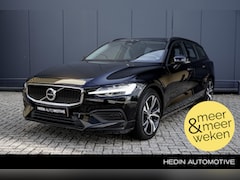 Volvo V60 - 2.0 B3 Essential Edition | Trekhaak | Park Assist | Stuur- stoelverwarming | Pilot Assist