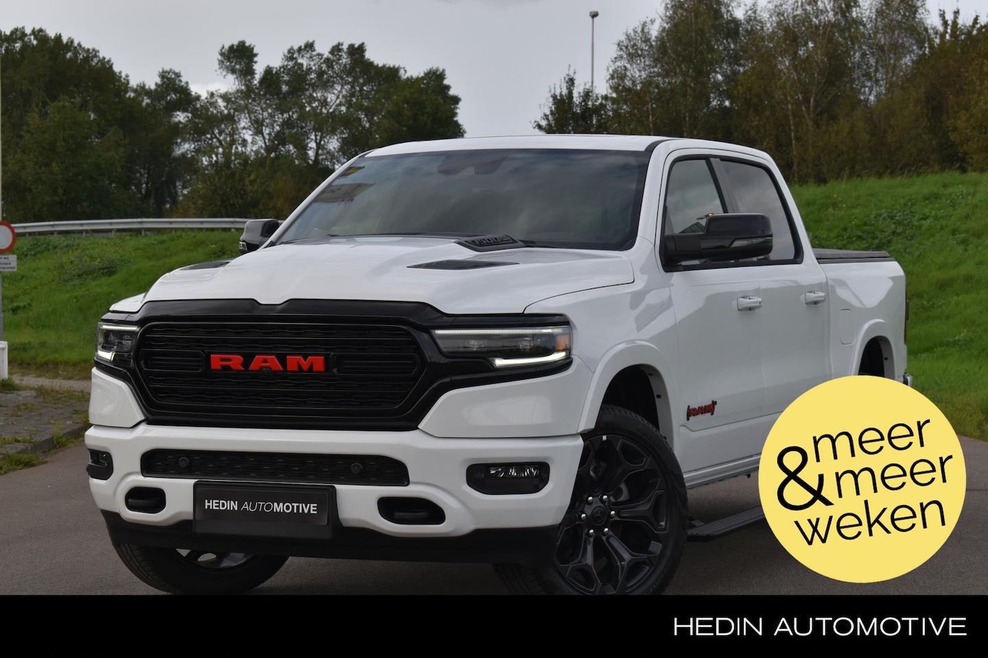 Dodge Ram 1500 - 5.7 V8 4X4 CREWCAB LIMITED RED | DIRECT RIJDEN | 5JR GARANTIE | TREKHAAK | LPG | LUCHTVERI - AutoWereld.nl