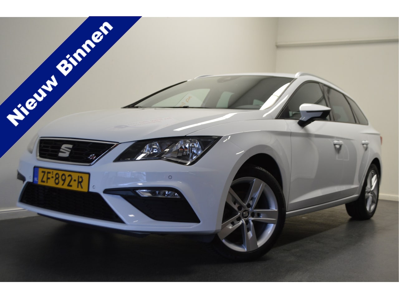 Seat Leon ST - 1.0 TSI FR Business Intense , TREKHAAK , BEATS ,  PDC V+A , CLIMATR , CR CONTR , NAVI , LM - AutoWereld.nl