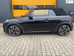 MINI Cabrio - 2.0 Cooper S John Cooper Works Uitvoering