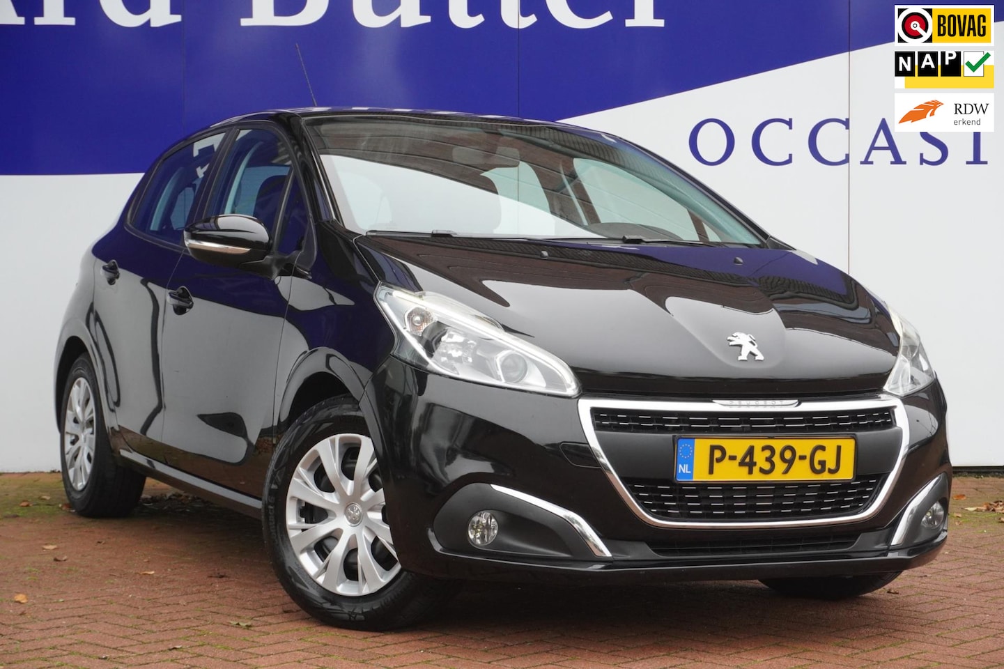 Peugeot 208 - 1.2 PureTech Blue Lease / Cruise / Airco / = SUPER PRIJS !! - AutoWereld.nl