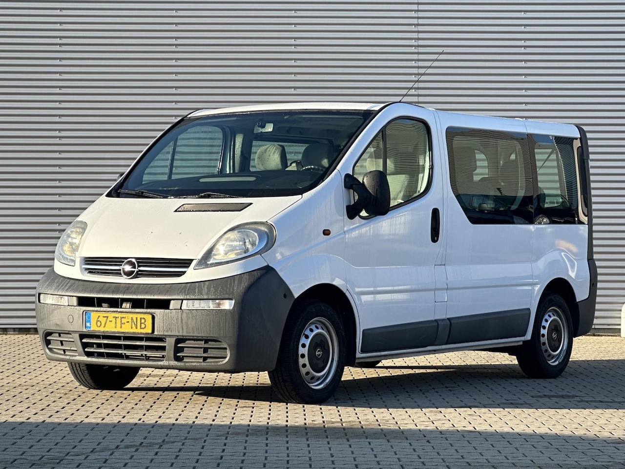 Opel Vivaro Combi - 1.9 CDTI L1H1 personenbus - AutoWereld.nl