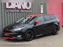 Ford Focus Wagon - 1.5 182 PK Black Edition 1e eigenaar/Clima/Cruise