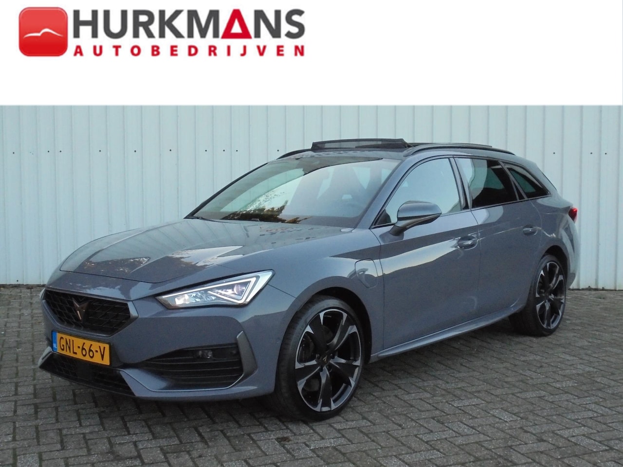 Seat Leon Sportstourer - CUPRA e-HYBRIDE VZ 245PK PERFORMANCE PANO - AutoWereld.nl