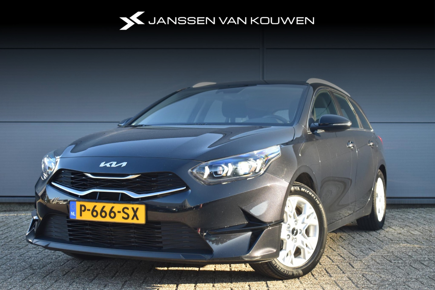 Kia Cee'd Sportswagon - Ceed 1.5 T-GDi DynamicLine 160pk Navigatie Camera Trekhaak - AutoWereld.nl