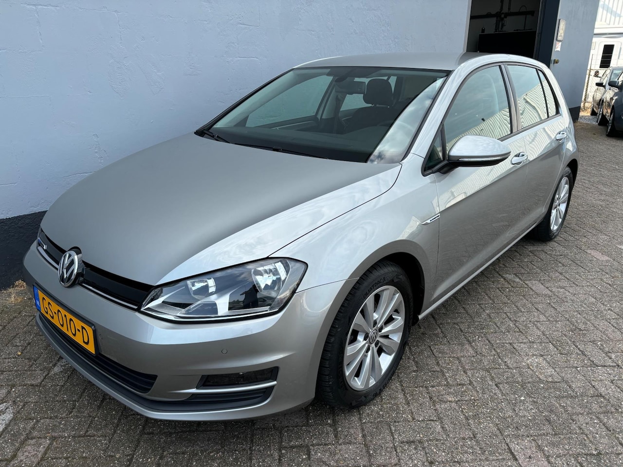 Volkswagen Golf - 1.0 TSI Comfortline Automaat - AutoWereld.nl