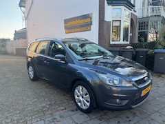 Ford Focus Wagon - 1.6 Comfort