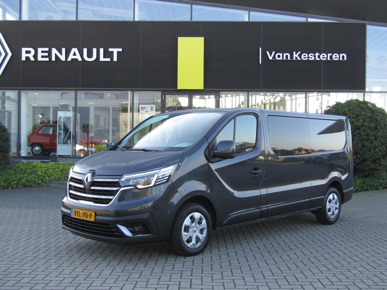 Renault Trafic - GB 2.0 Blue dCi L2H1 T30 Business Dubbele Cabine / Trekhaak / Navigatie / Camera / Handsfr - AutoWereld.nl