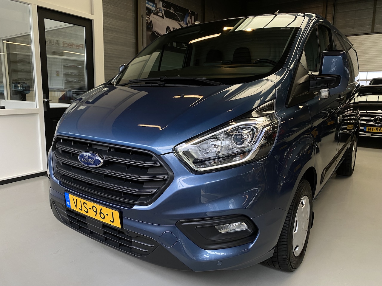 Ford Transit Custom - 280 2.0 TDCI L1H1 Camera, Apple Carplay, Led - AutoWereld.nl