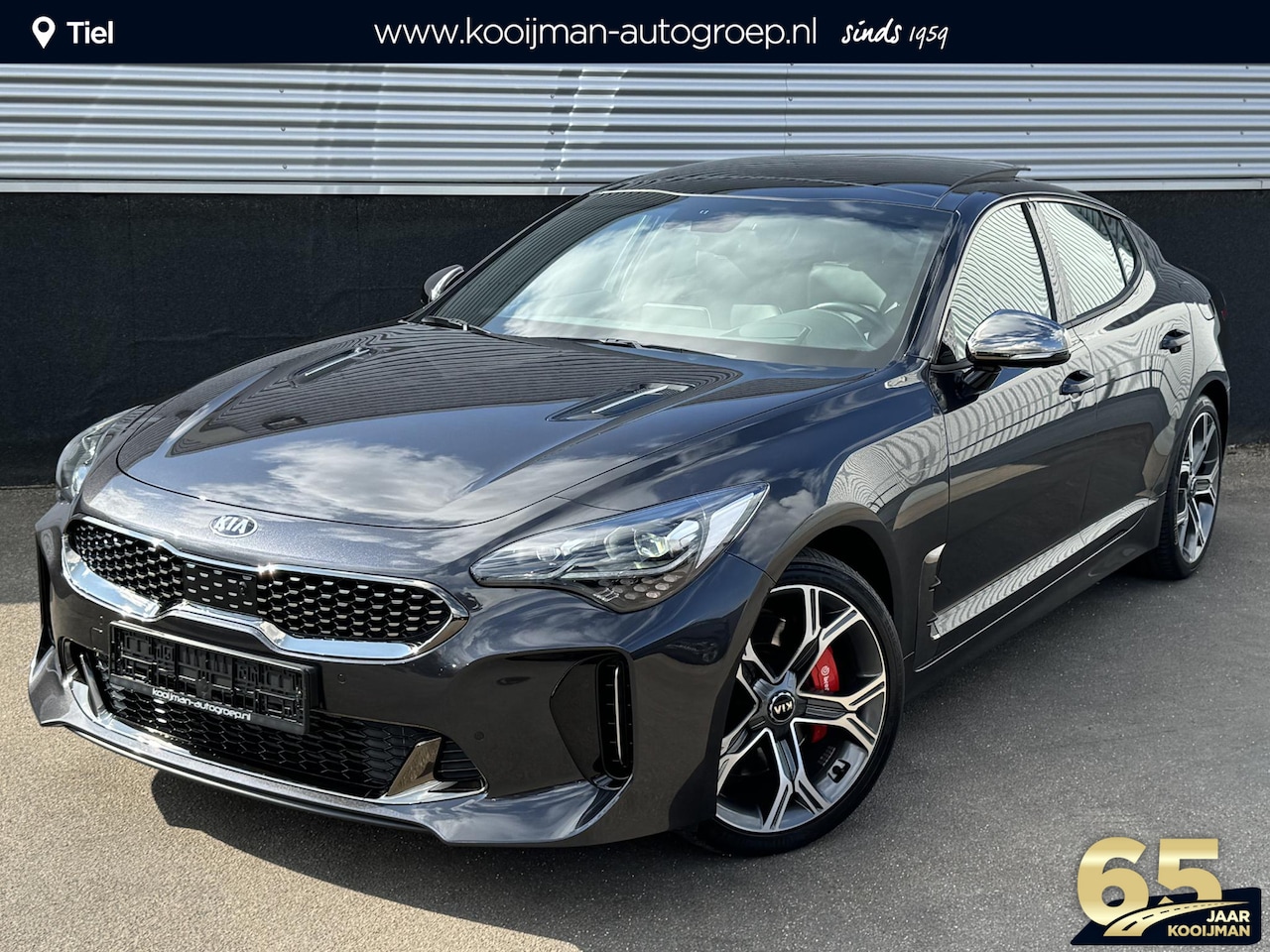 Kia Stinger - 3.3 V6 T-GDI AWD GT Schuif/kanteldak, 19" LMV, Navigatie, Lederen bekleding, Seat Memory, - AutoWereld.nl