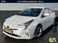 Toyota Prius - 1.8 Dynamic Navigatie, Dodehoekdetectie, Stoelverwarming, Privacy glass, Head-up display,