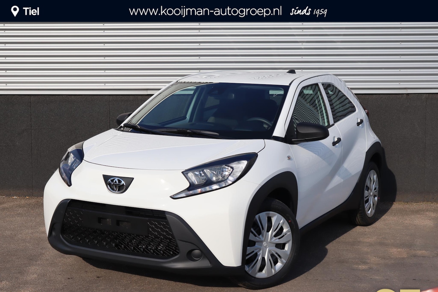 Toyota Aygo X - 1.0 VVT-i MT play ACTIE, Snel leverbaar! Meerdere kleuren, Apple Carplay & Android Auto Na - AutoWereld.nl